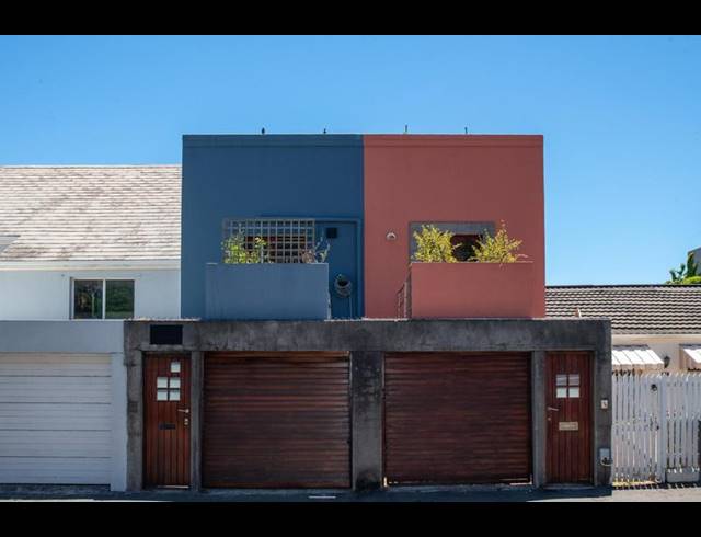 2 BEDROOM APARTMENT FOR SALE IN SEA POINT